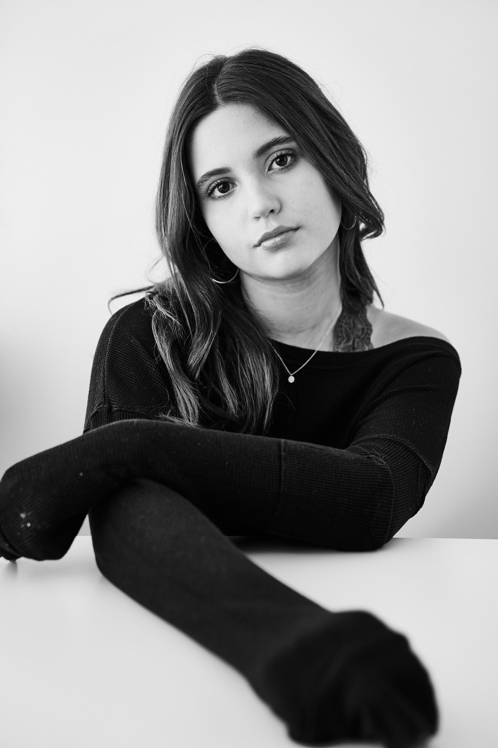 Sofia Capanna as Grace Kearney in Extended Family