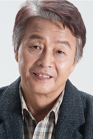 서인석 as Lee Dae Hae in Magic