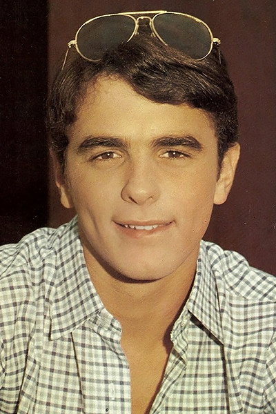 Fábio Mássimo as Vicente Cara-de-Pau in A Patota