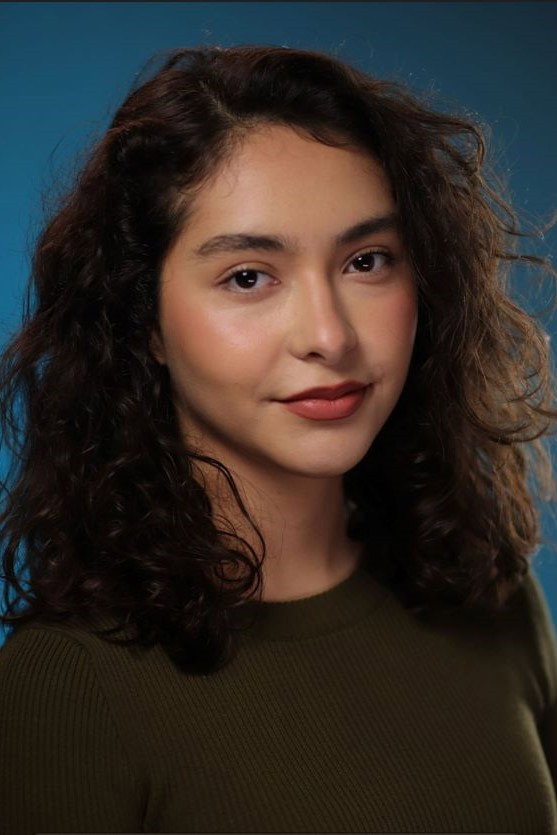 Erika Magaña as Karina in La Ida Y Vuelta
