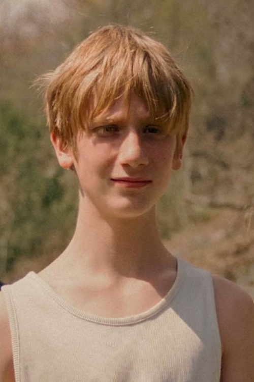 Pietro Battisti as Tobia in The Slab
