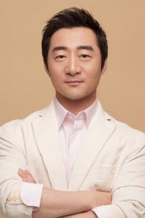 Wang Xinghan as He Qingyun in 黎明绝杀