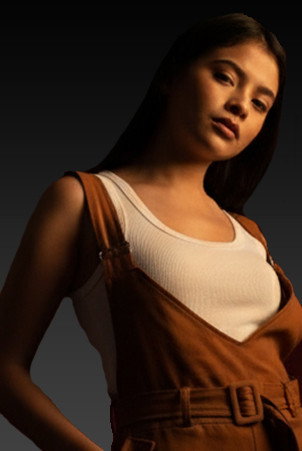 Sara Fajira as Asih in Para Betina Pengikut Iblis 2