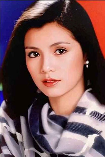 Barbara Yung as 秦惜惜 in The Foundation