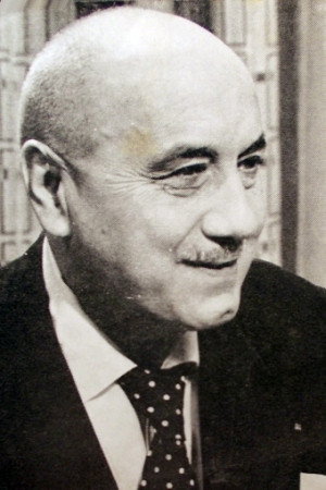 Jean Nohain as Jean Nohain in Welcome