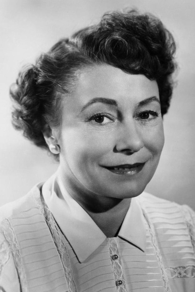 Thelma Ritter as Mrs. Katie Cusack in City Across the River