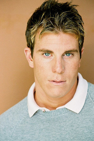 Gregory Siff as Doug Barton in River's End