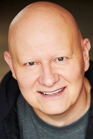 Ted Ludzik as Janitor Mackie in Heartstopper