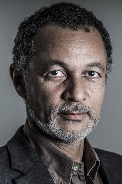 Vincent Byrd Le Sage as Mr. Désiré in Elza