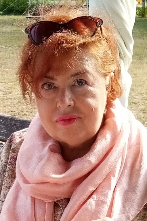 Татьяна Валькова as сестра Ольга in Exit