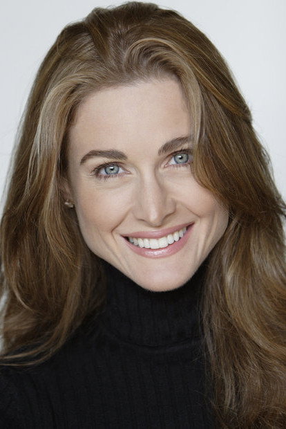 Lisa King as Cynthia Archer in Wake of Death