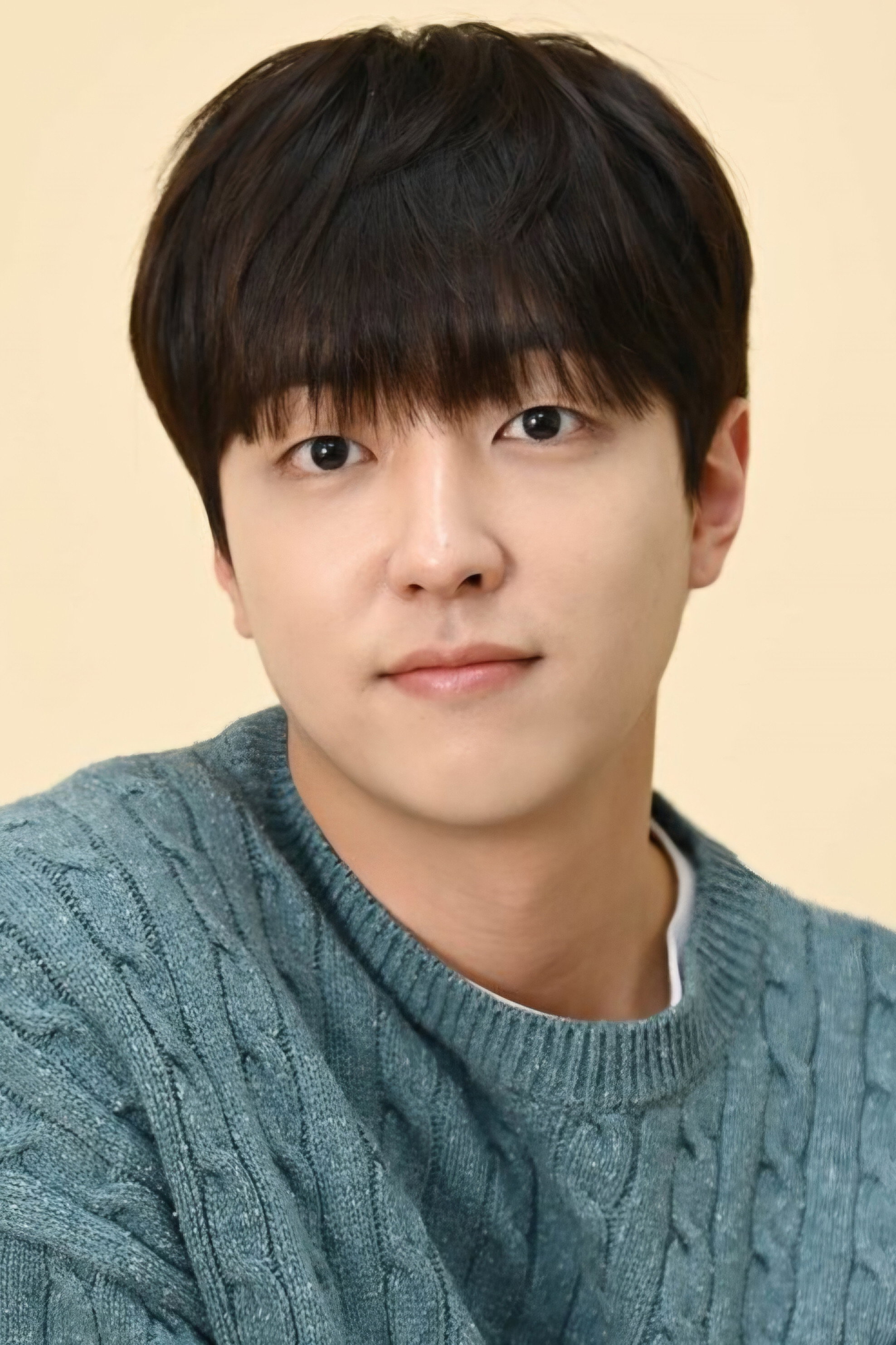 이유진 as Yeo Ha-joon in No Gain No Love