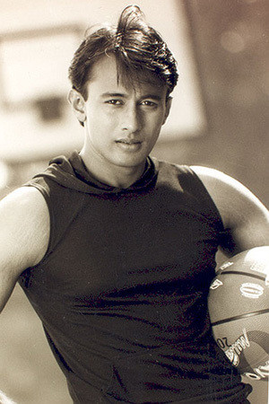 Sanjay Mitra as Rishyashrungan in Vaishali