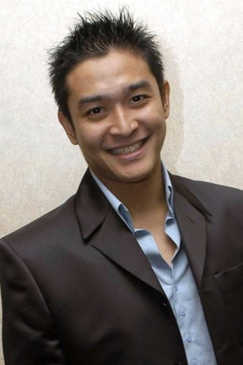 Irgi Fahrezi as Rakha in Santri Pilihan Bunda