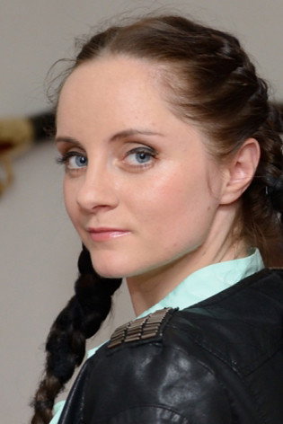 Kristína Lukešová as Andrea in Neues vom Süderhof