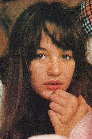Tracy Hyde as Pauline Cox in The Orchard End Murder