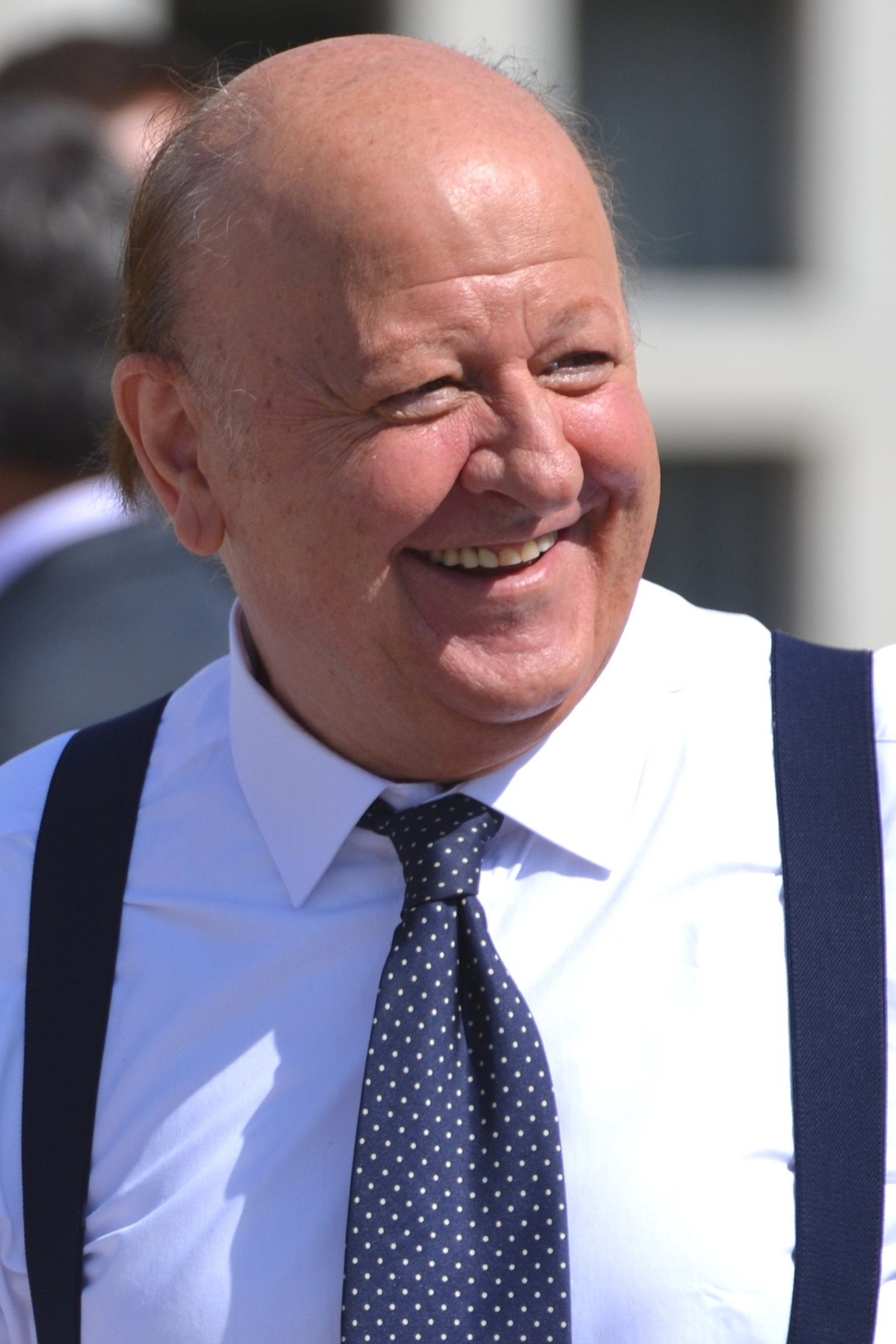 Massimo Boldi as Mimmo in Saint Seiya