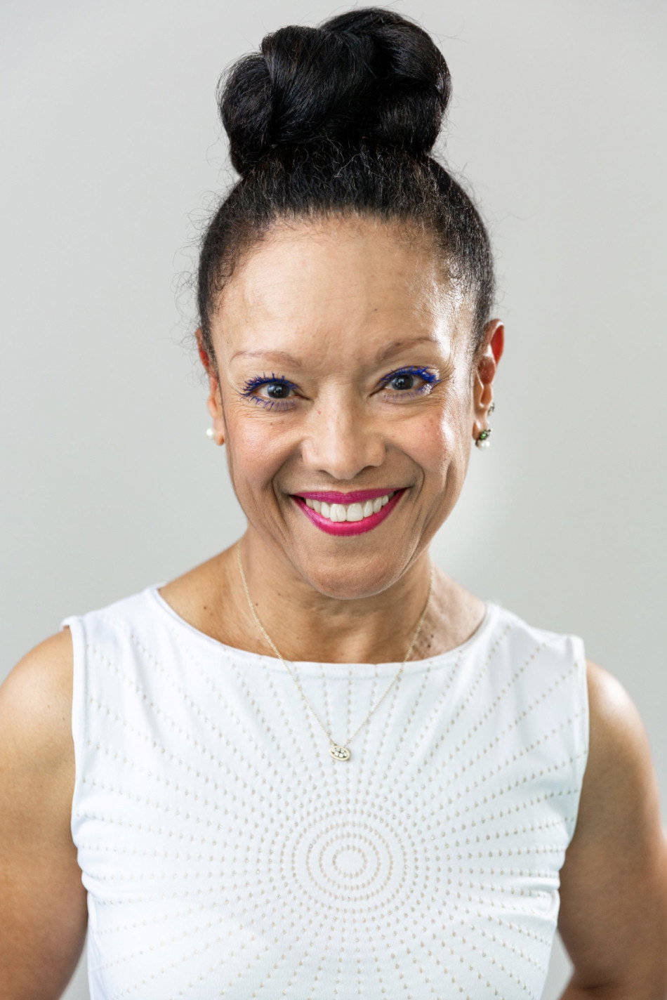 Buenaventura Braunstein as Mama Delorme in Dedication