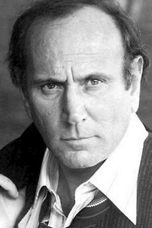 Lino Troisi as Pio La Torre in One Hundred Days in Palermo