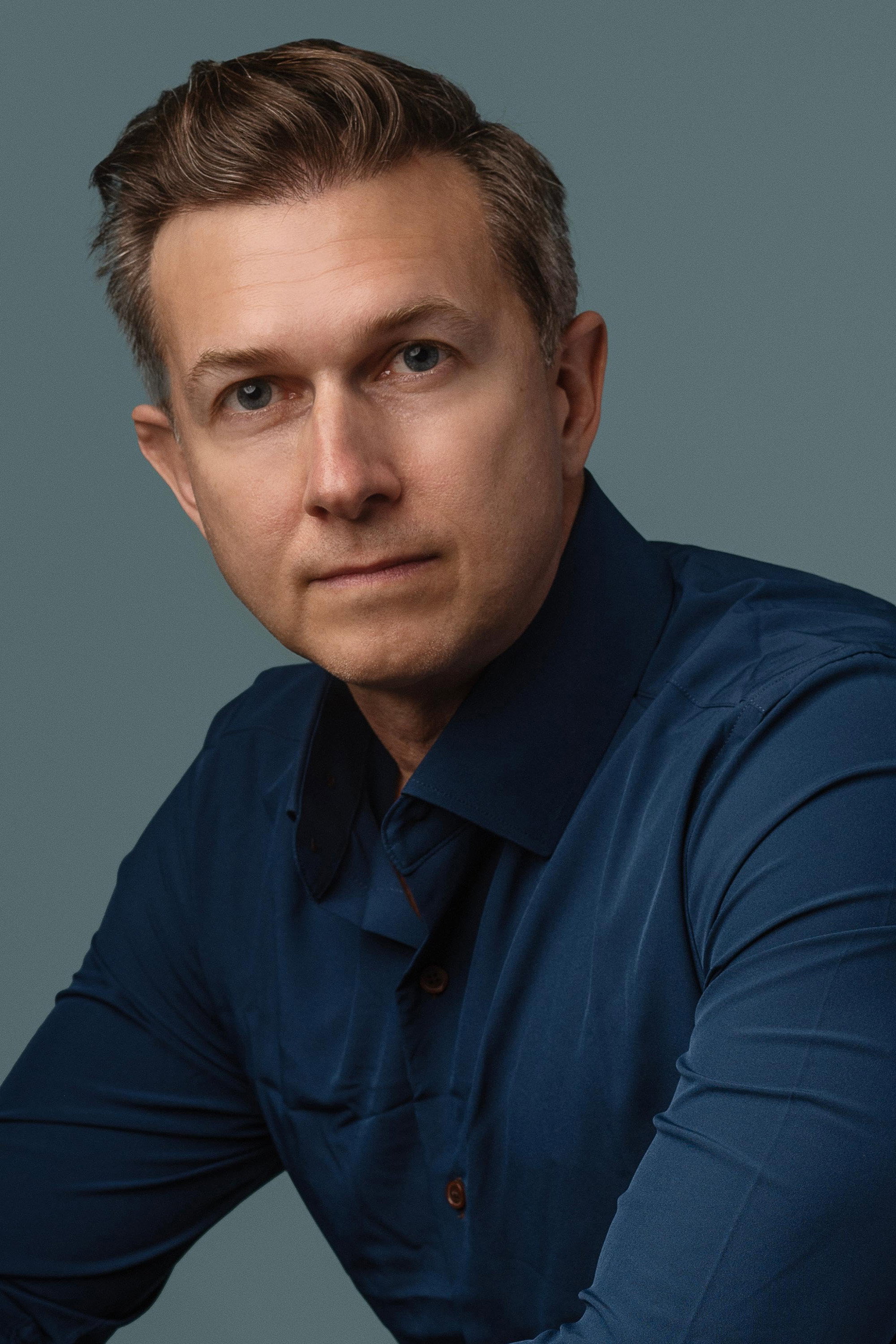 Philip Riccio as Gus in The Switch