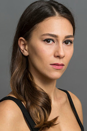 Sinem Köseoğlu as Older Sister in Good Morning Mom