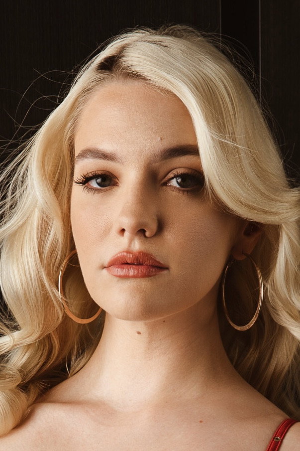 Kenna James as Kenna in Strip
