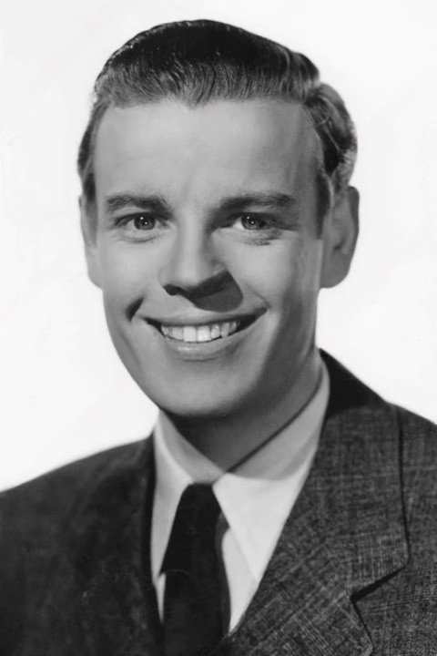 Coulter Irwin as Clive Lake in The Crime Doctor's Warning