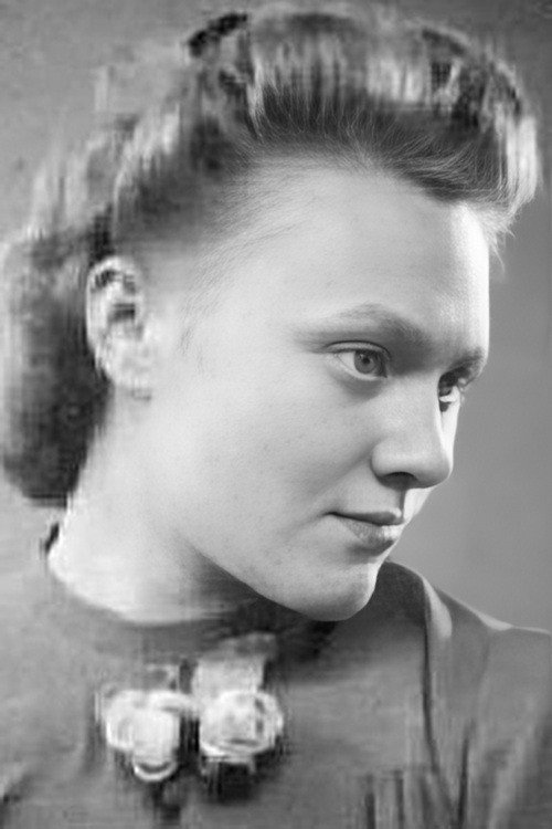 Galina Dauguvietytė as dvasia in Gravediggers