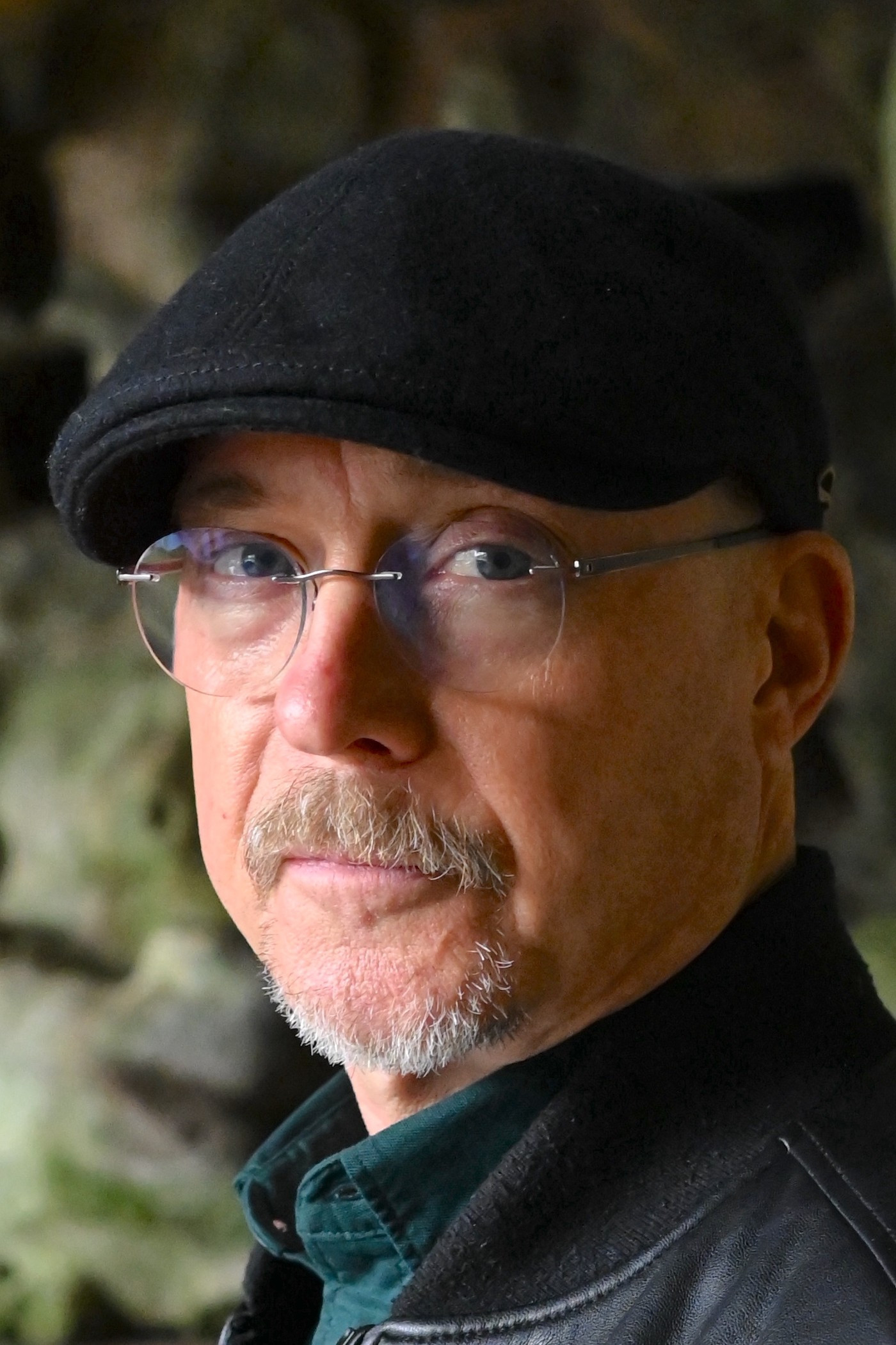 Dane A. Davis as Versatran Spokesman (voice) in The Second Renaissance Part II