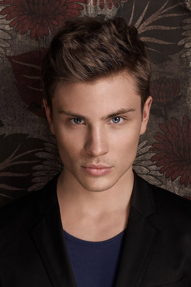 Jannik Schümann as Titus in Godless Youth