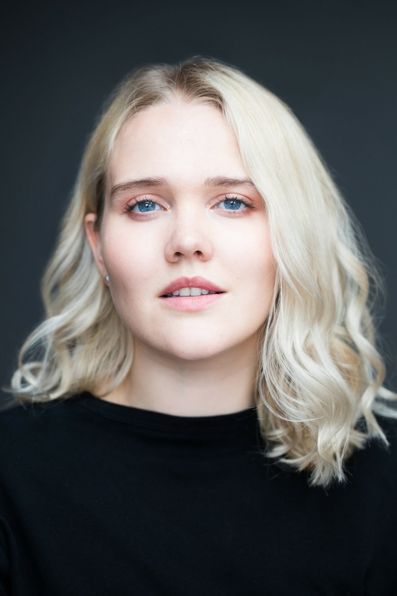 Helena Hafsteinsdóttir as Hilda in Good Mourning