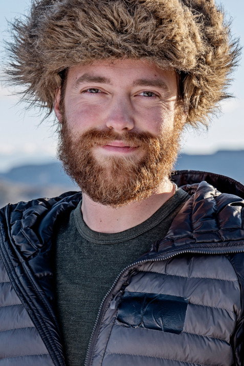 Joel Olofsson as Self - Contestant in Alone Sweden