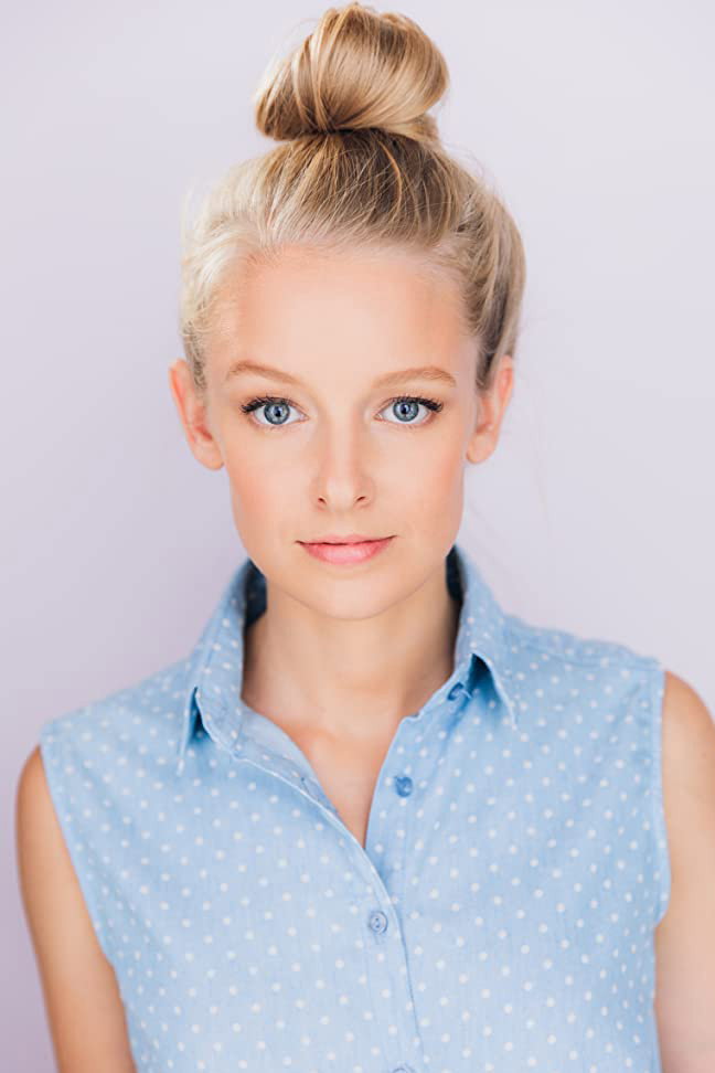 Kelly Washington as Sara in Trafficked