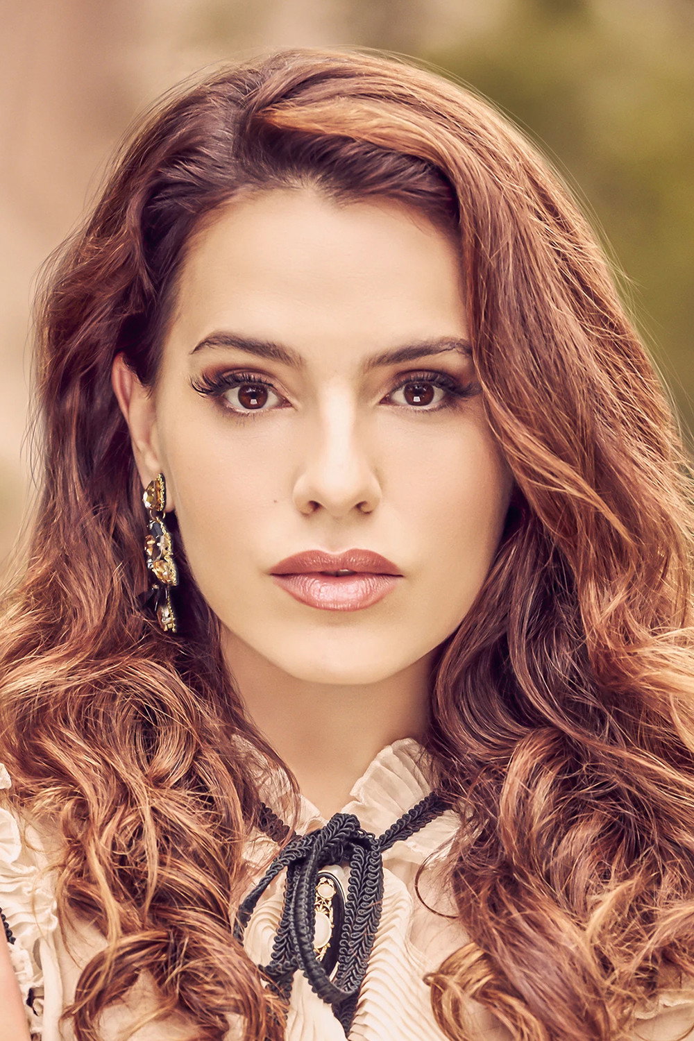Melia Kreiling as Eloise Kendall in Rosamunde Pilcher: The Other Wife
