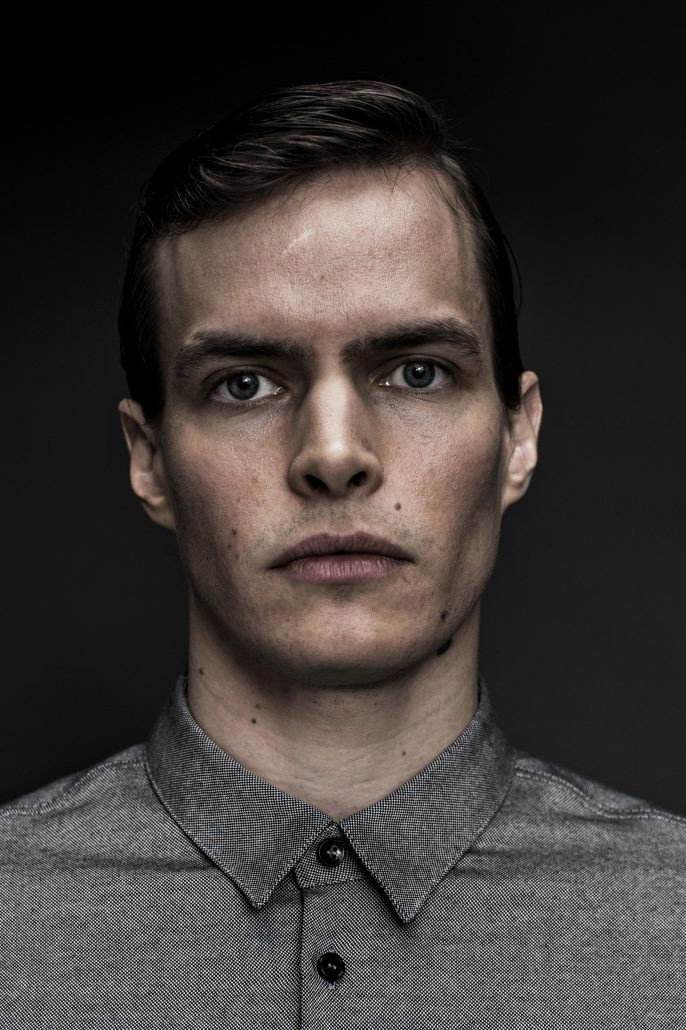 Johannes Holopainen as Rike Linna in Tellus