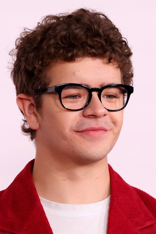 Gaten Matarazzo as Dustin Henderson in Stranger Things