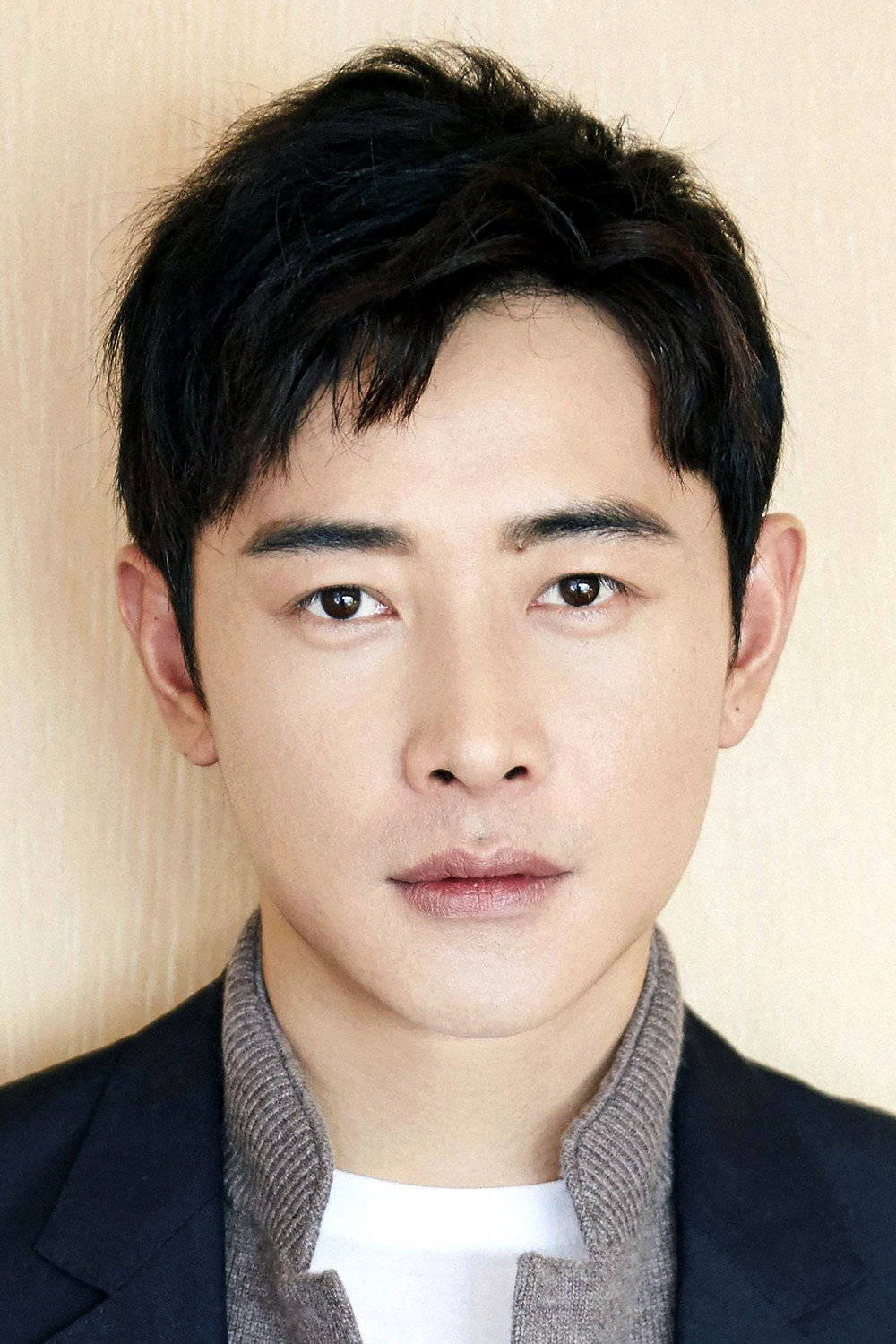 羅晉 as Tuoba Jun in The Princess Weiyoung