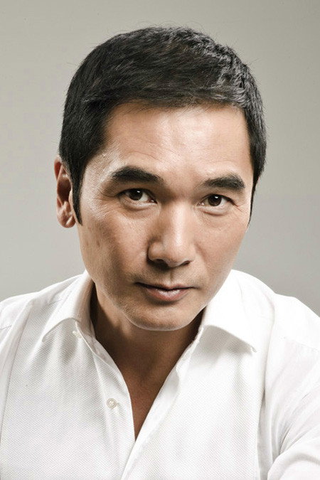 方中信 as Fung Chi Wai in Split Second