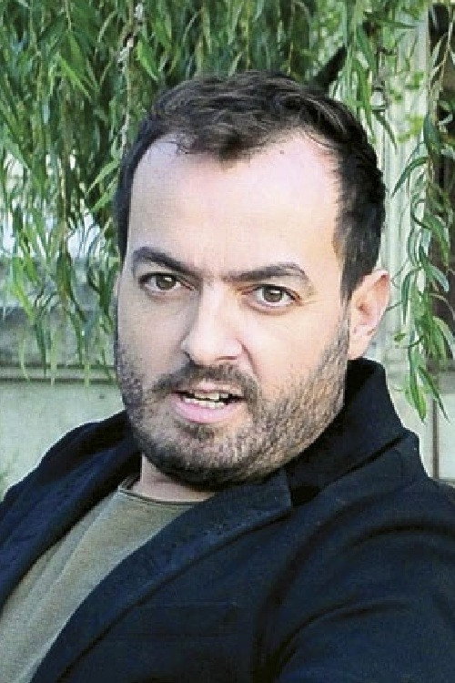 Nenad Okanović as Bean in Гуча!