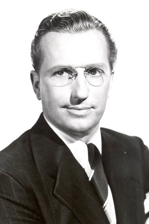 Richard Gaines as Charles J. Pendergast in The More the Merrier