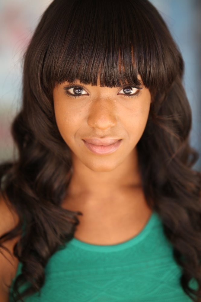 Toi'ya Leatherwood as Ragan in En Avant
