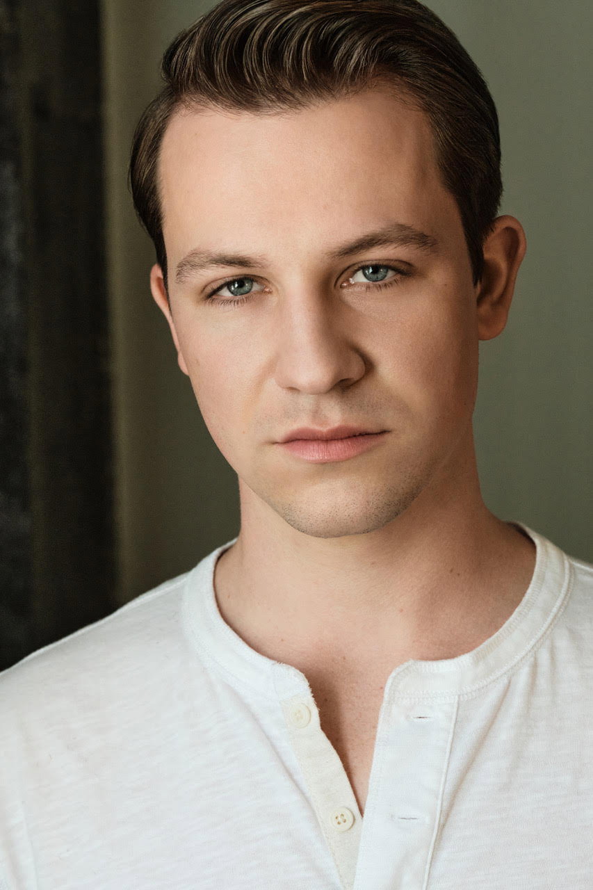 Darian Weiss as Parker / Dustin in 11:11