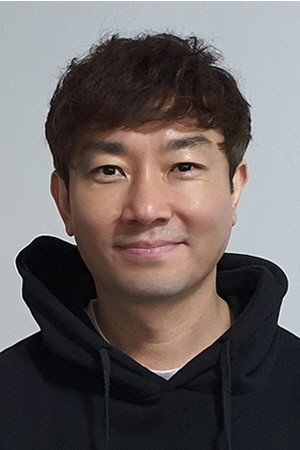 Byun Seung-yoon as NIS Academy Instructor in 7th Grade Civil Servant