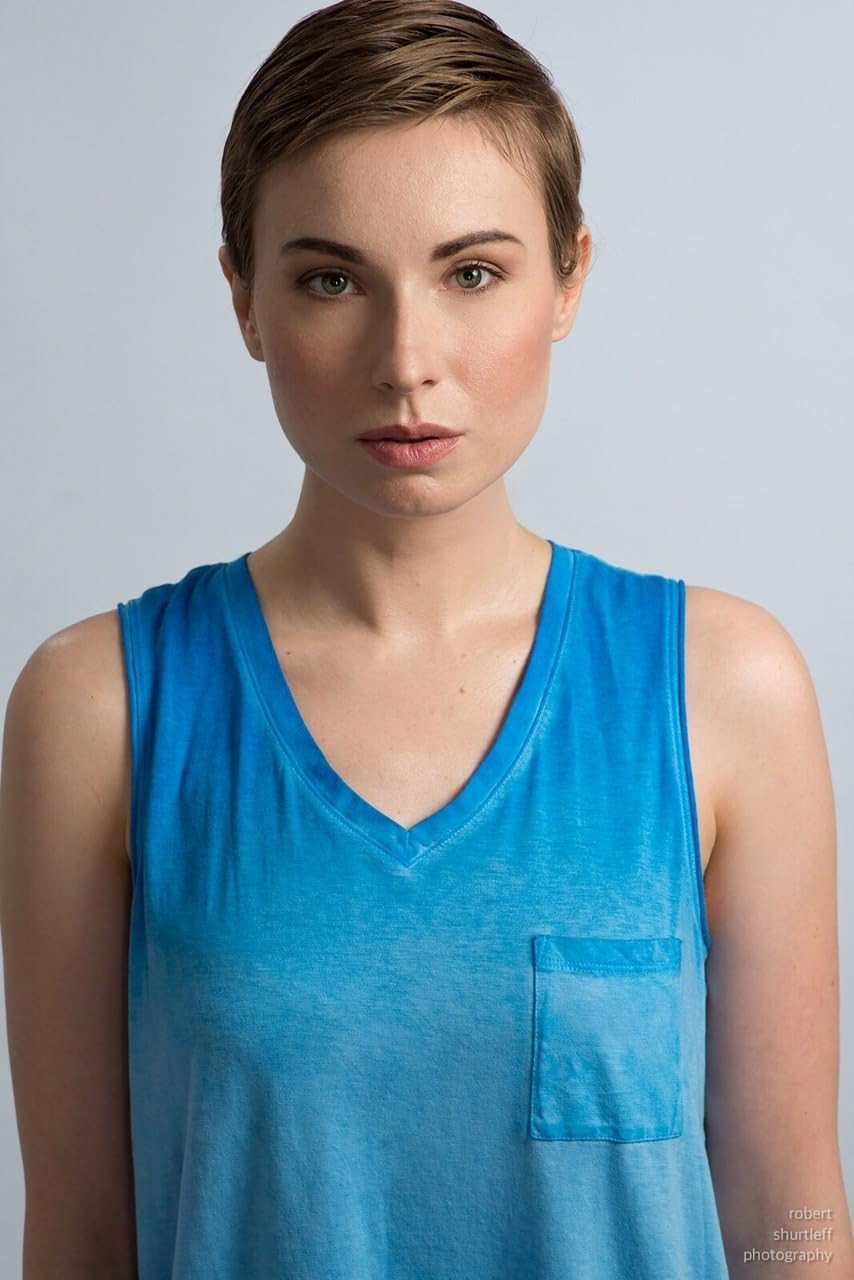 Nicole Fancher as Jorie in The Dark Sisters