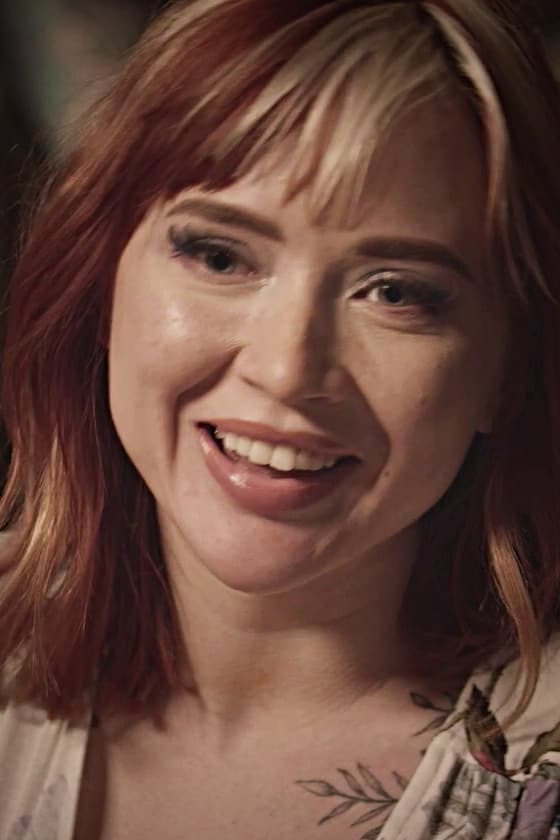 Eva Ray as Georgia in Graphic Desires