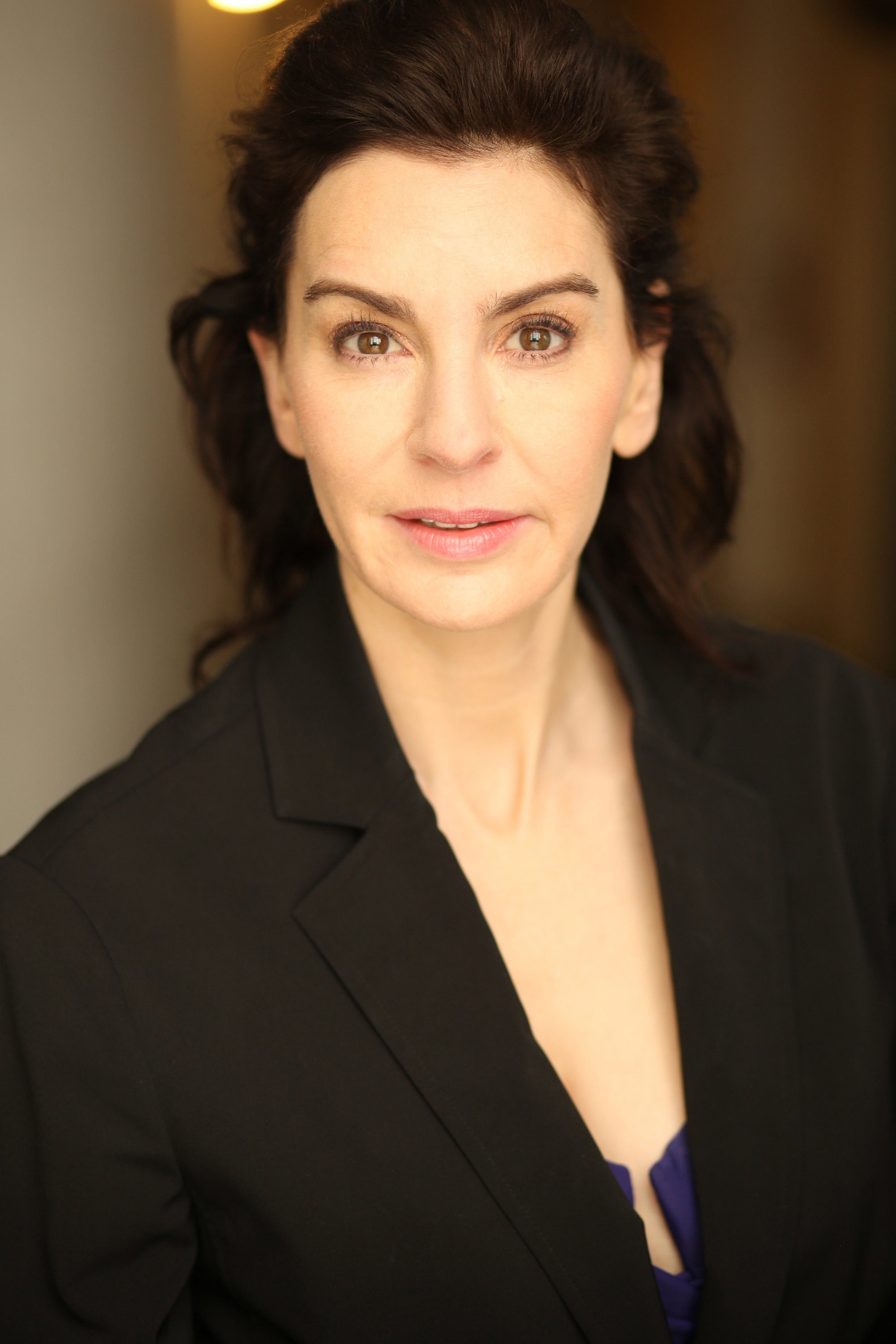 Hilary Greer as Lisa in Visiting Grandpa