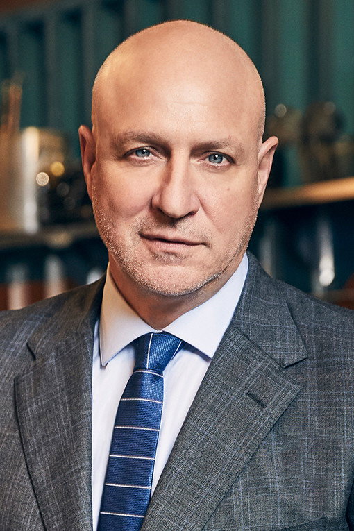 Tom Colicchio as Self - Head Judge in Top Chef