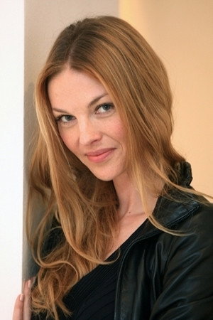Pavlína Němcová as Ruth in The Case of Unfaithful Klara