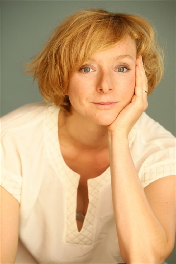 Gaëlle Lebert as Melle Clara in HP