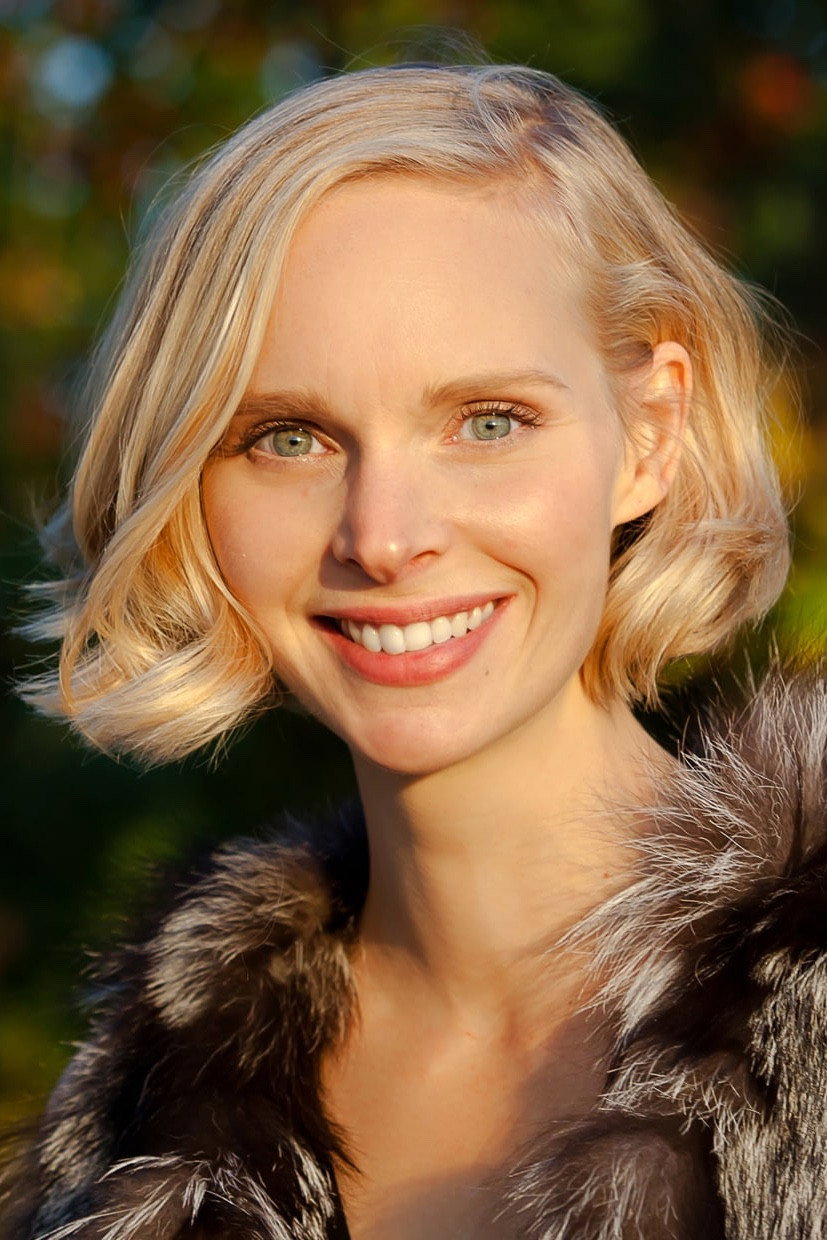 Jenny Marie Muck as Miriam Berg in Aber ehrlich!